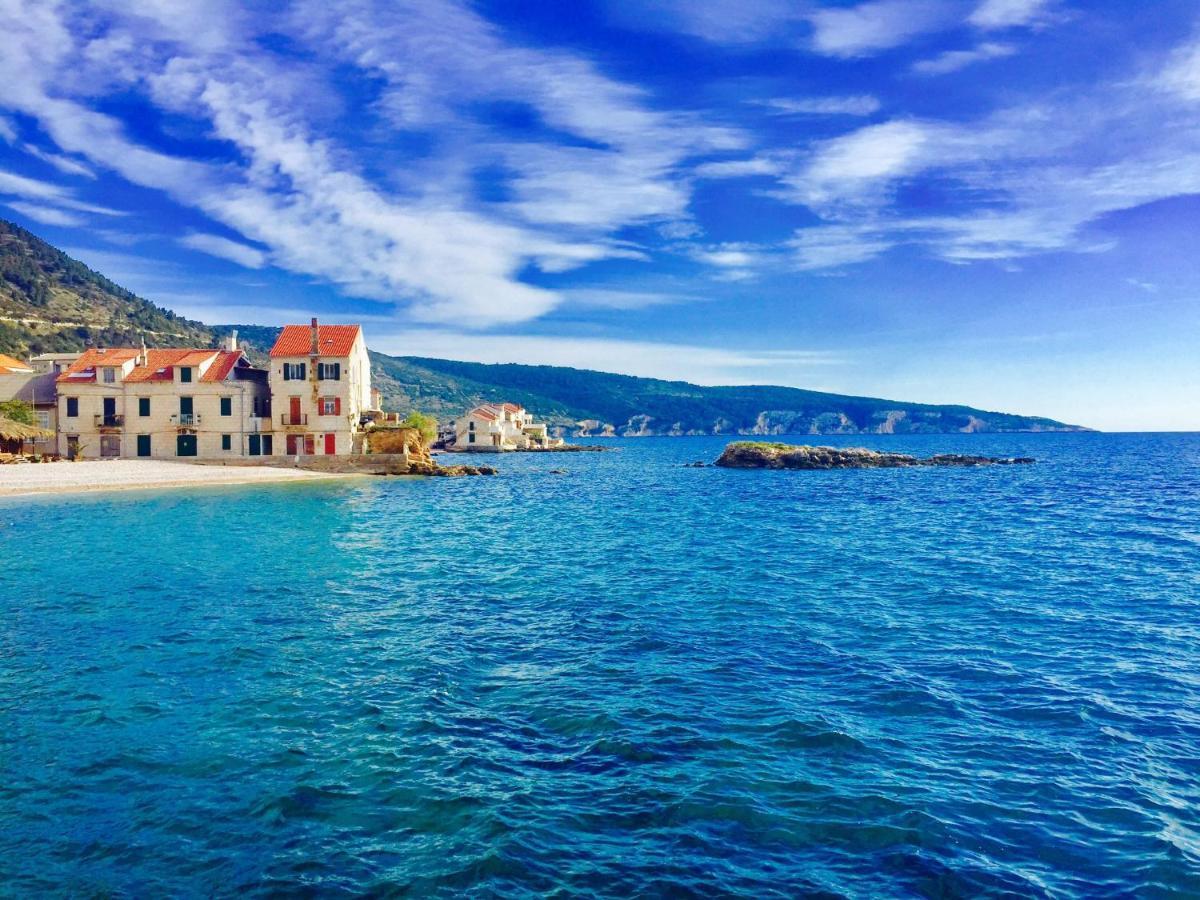 Apartments Sole Komiža المظهر الخارجي الصورة