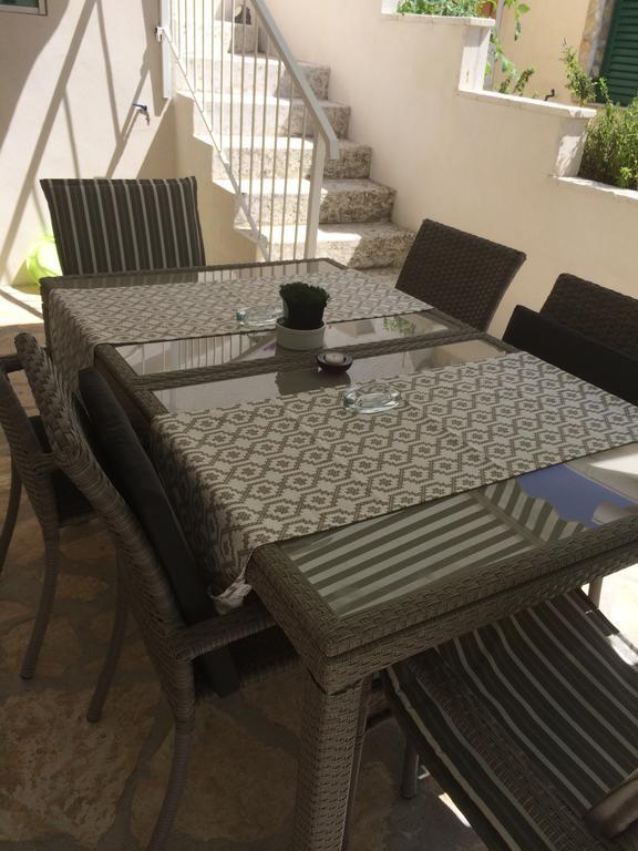 Apartments Sole Komiža المظهر الخارجي الصورة